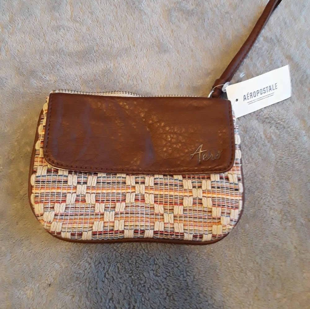Aeropostale wristlet